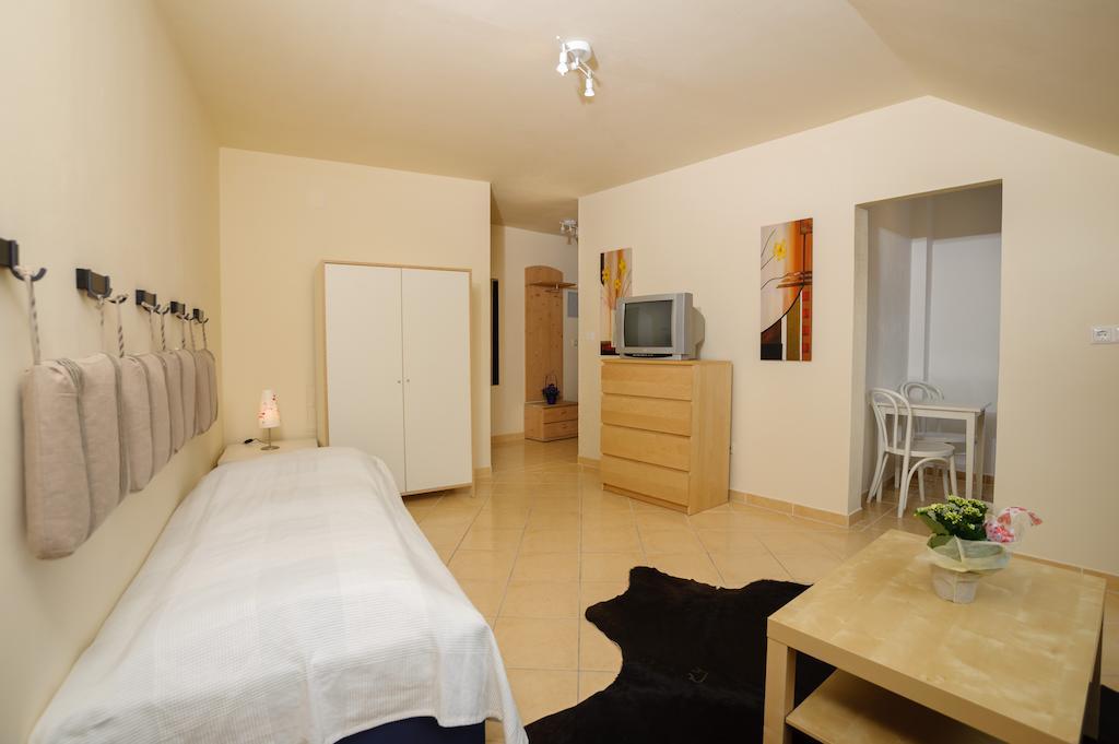 Hirschenhof Apartments Шпитал ам Земеринг Екстериор снимка